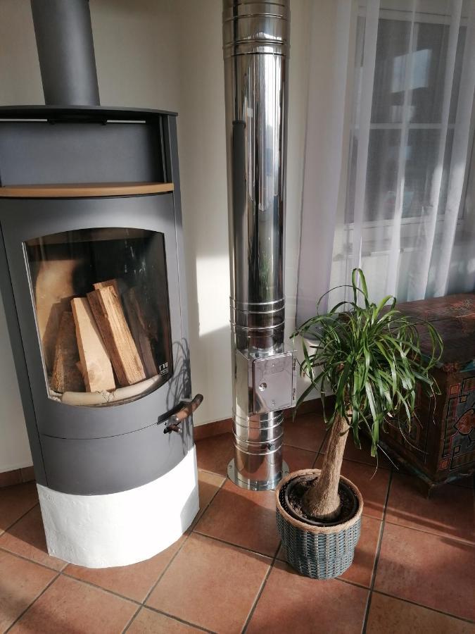 Ferienwohnung Schuhmann Mit Wintergarten Und Garten Therme Aquapulco Und Ikuna Erlebnispark, Zoo Schmiding 20 Min Mit Auto Entfernt Ab 3 Naechte Buchbar Hinzenbach Εξωτερικό φωτογραφία